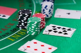 Menu kategori game di platform mei4d menampilkan Sportsbook, Live-Dealer, Slots, dan Esports