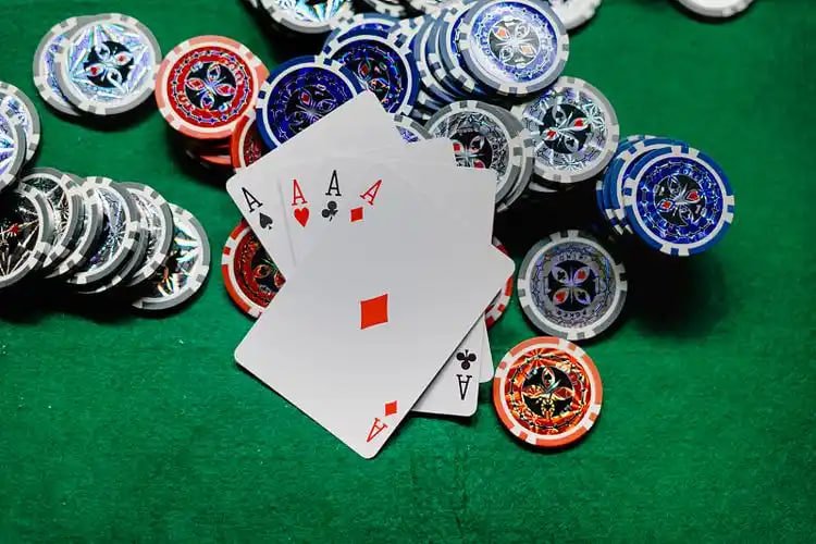 Layar verifikasi keamanan dengan OTP dan konfirmasi akun